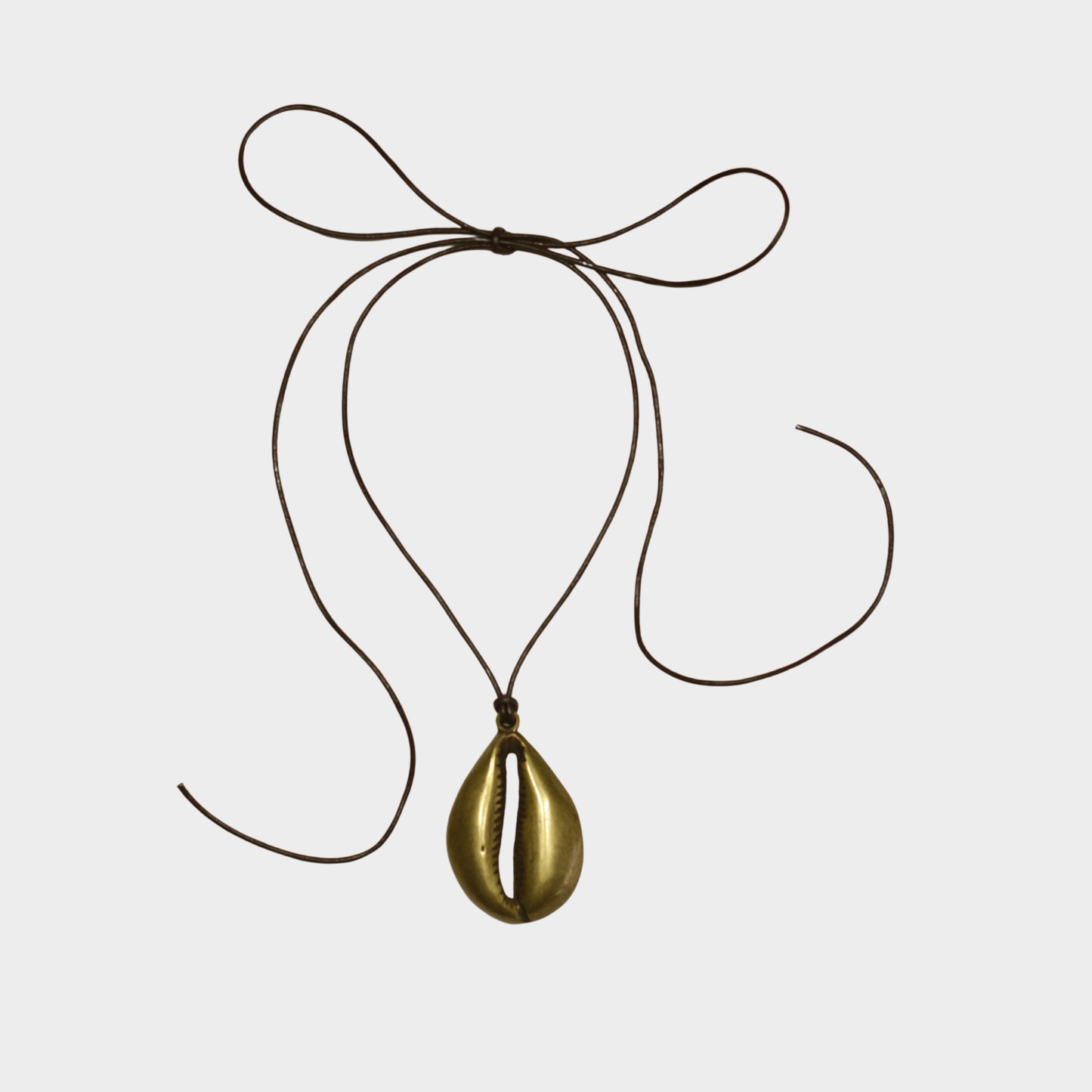Cowrie Metal Wrap