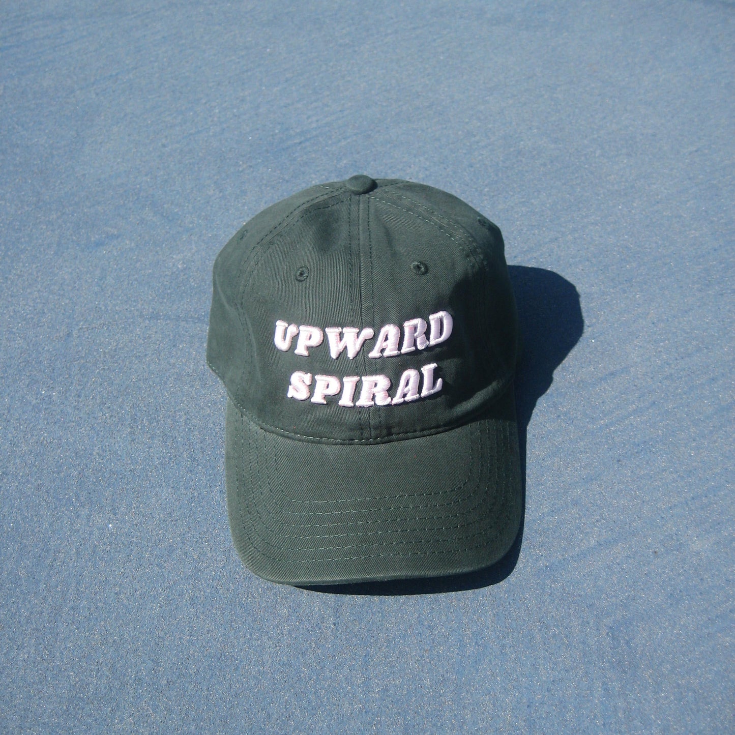 UPWARD SPIRAL HAT